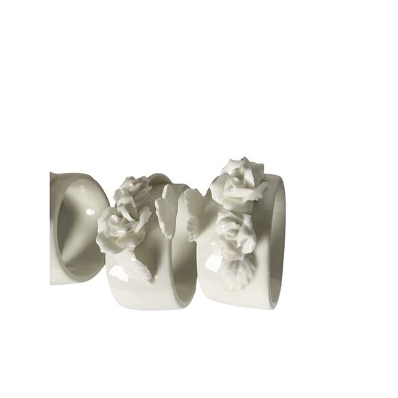 Vintage Set of 4 White Porcelain Roses Napkin Rings - Picture 6 of 6